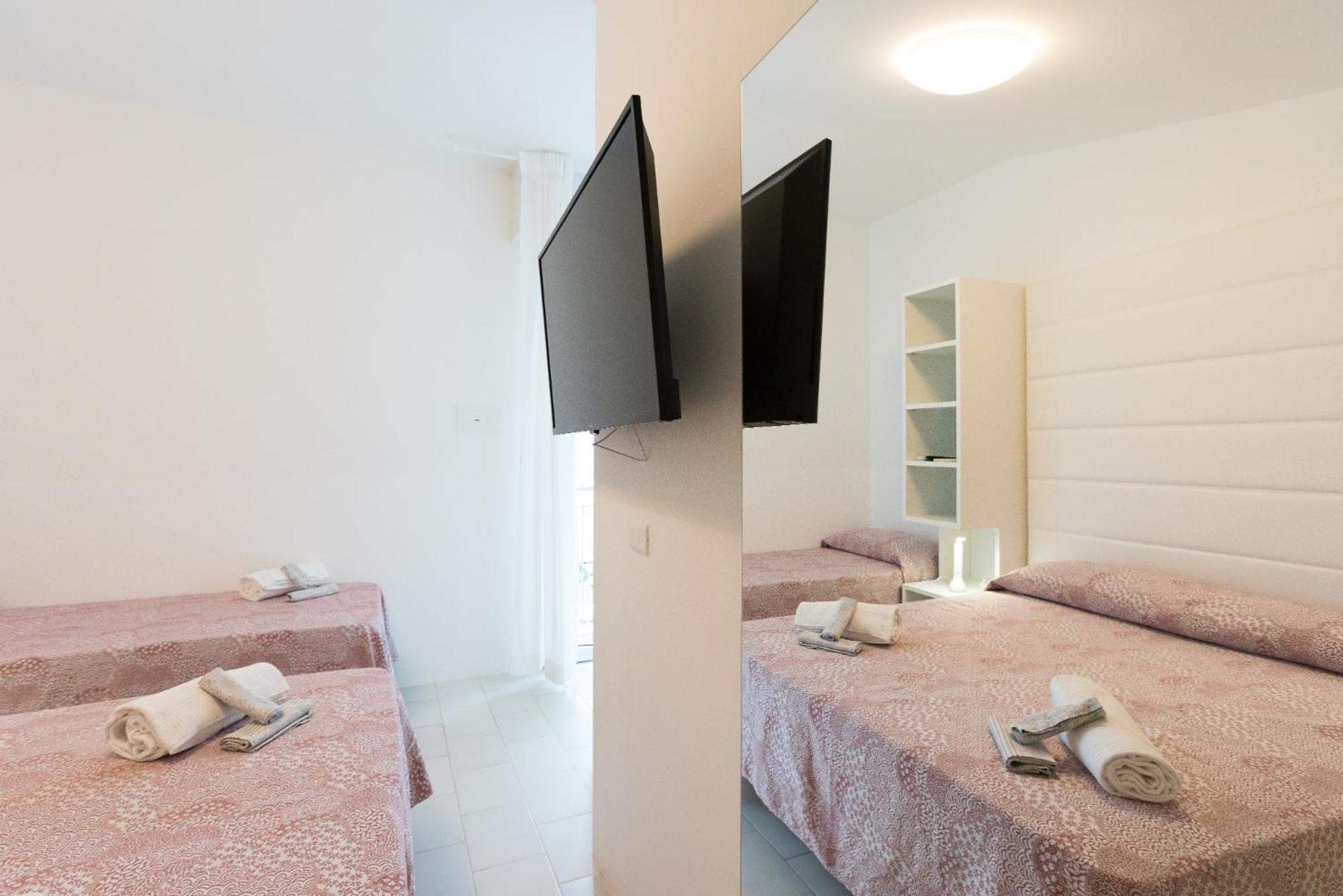 Hotel Ninfea קאטוליקה מראה חיצוני תמונה