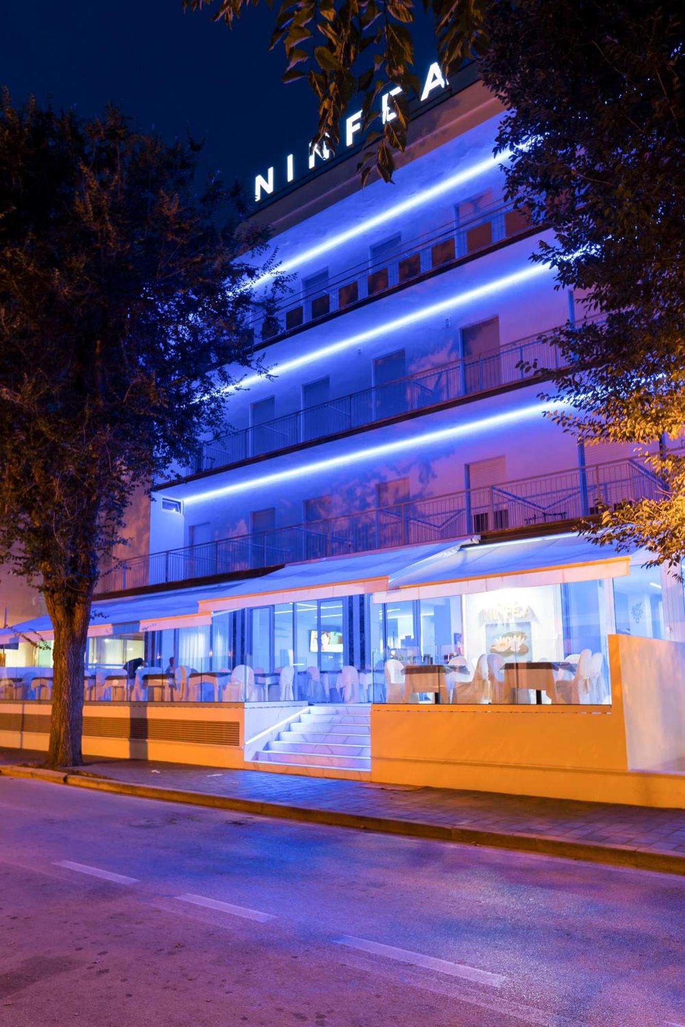 Hotel Ninfea קאטוליקה מראה חיצוני תמונה